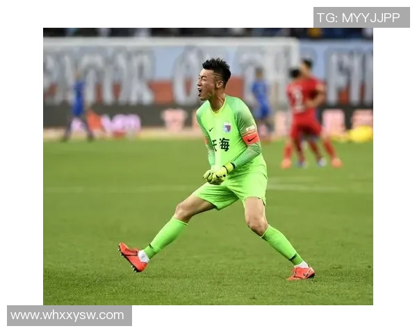 中超足球球星闪耀赛场引领激情风暴书写新时代绿茵传奇