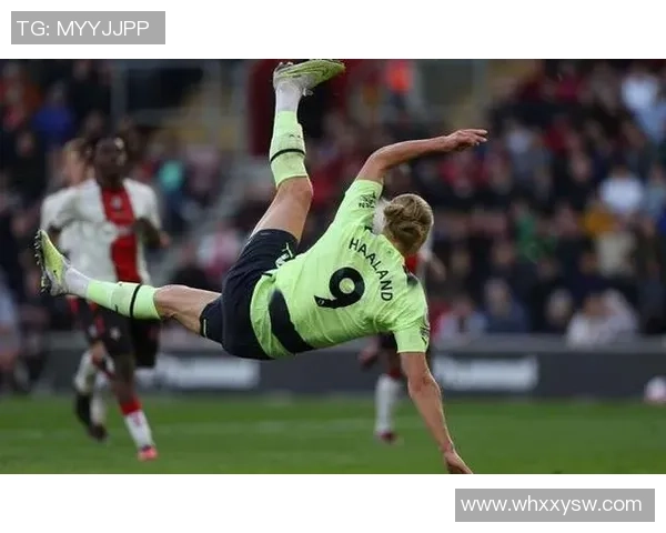 当足球球星深情拥抱定格瞬间热血与感动交织成永恒画面